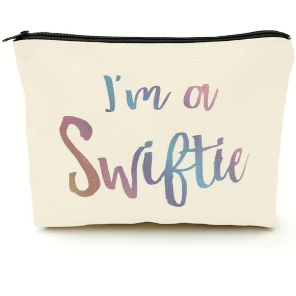 I'm a swift make-up bag - Picture 5 of 7